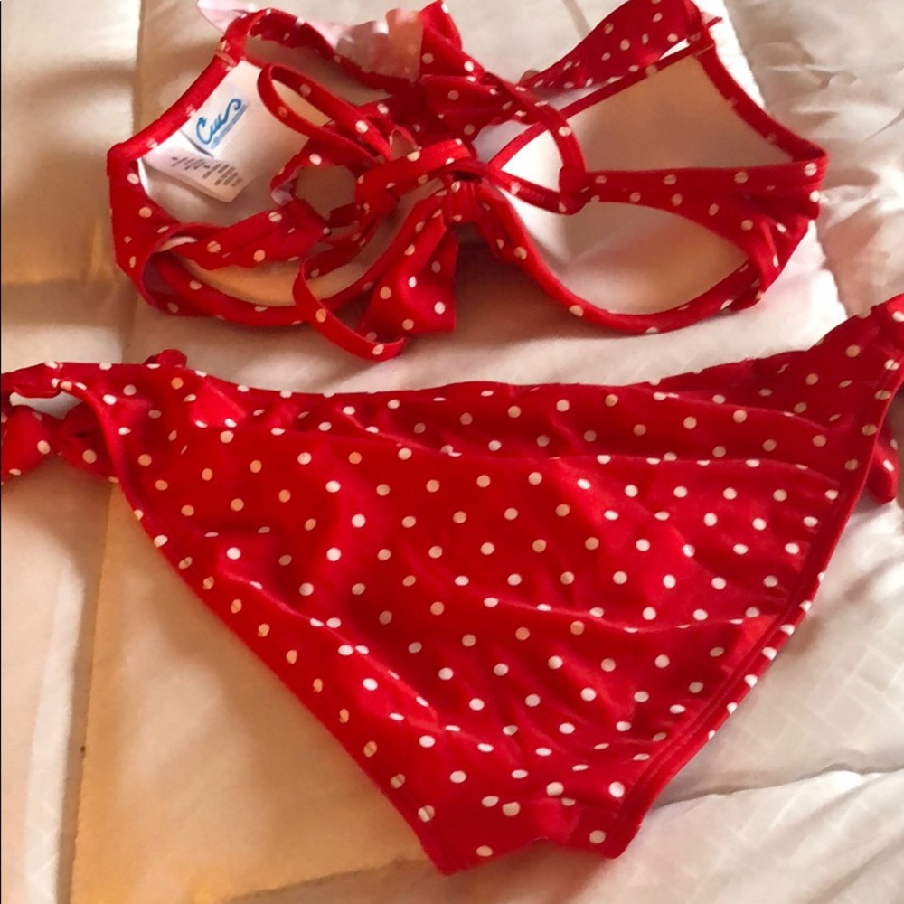Bikini - Picture 2 of 5
